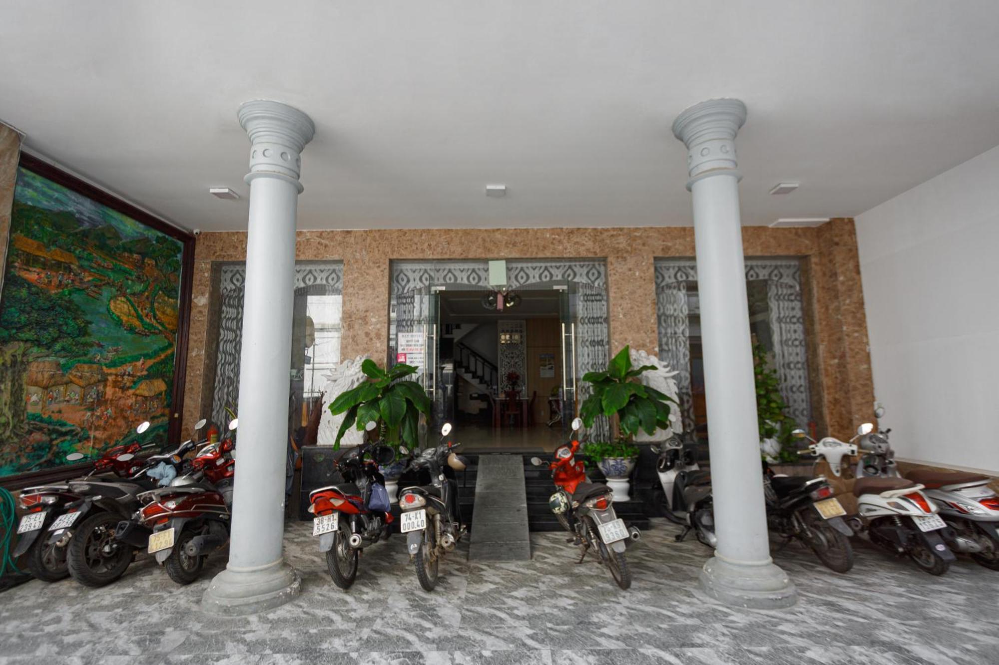 Kly Hotel Hue Exterior photo
