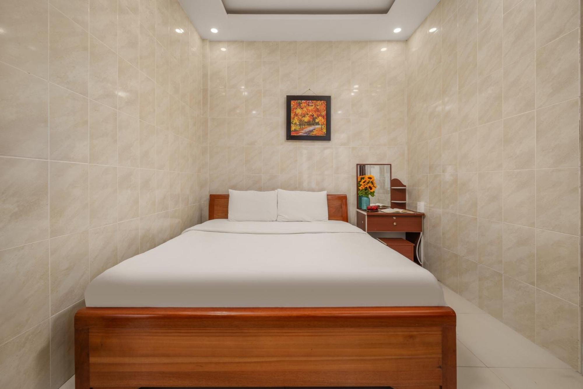 Kly Hotel Hue Exterior photo